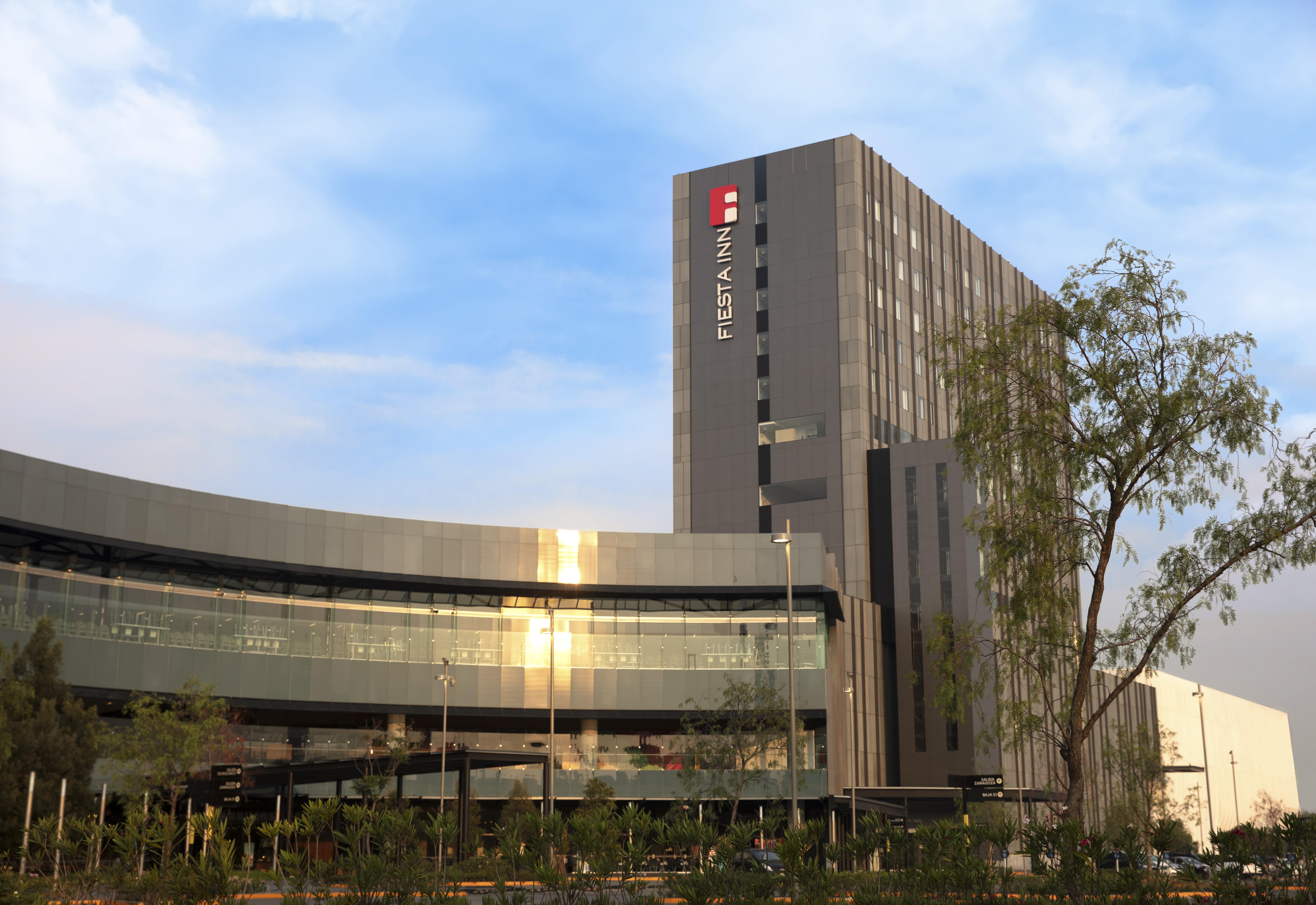 Fiesta Inn Parque Puebla Exterior photo
