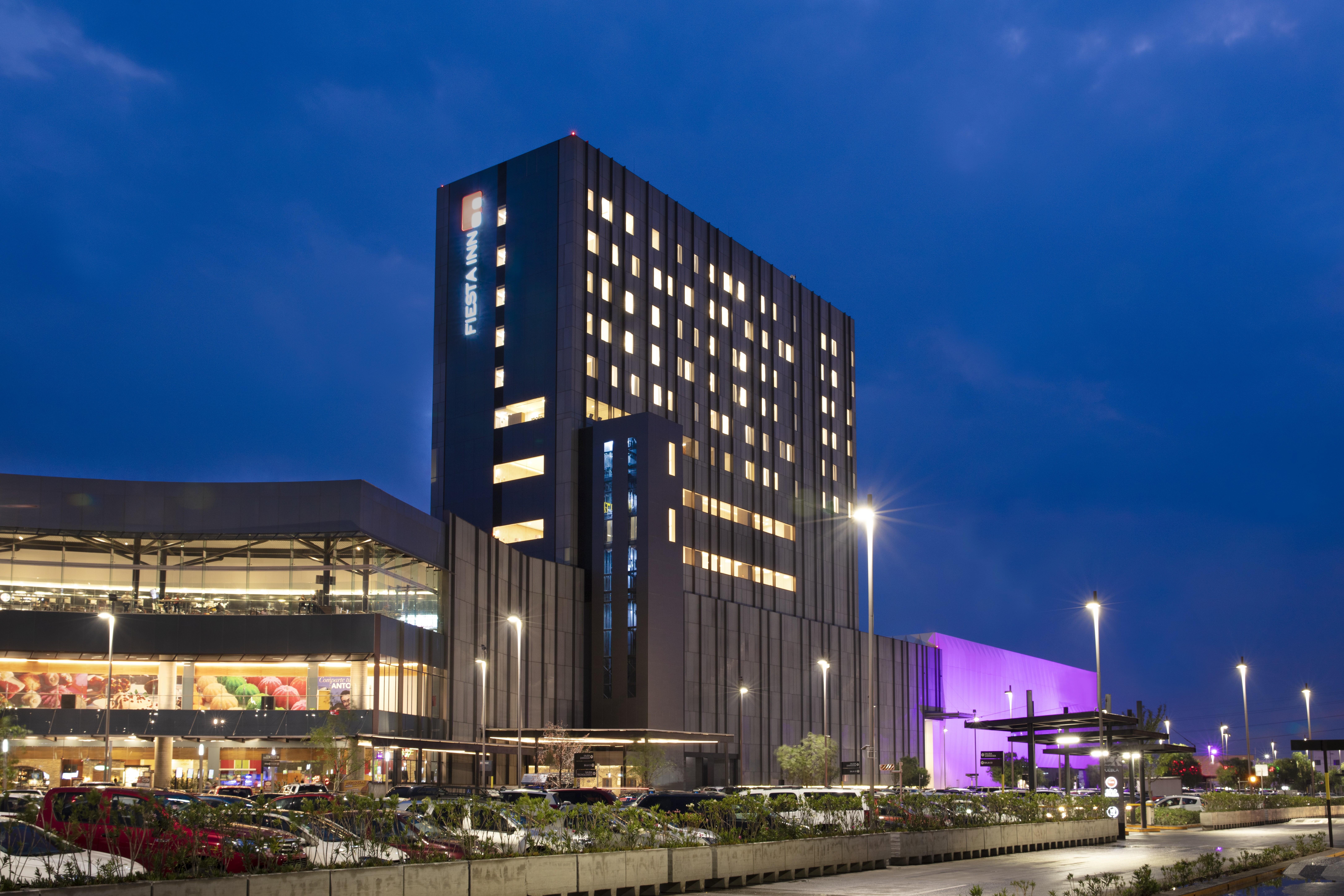 Fiesta Inn Parque Puebla Exterior photo